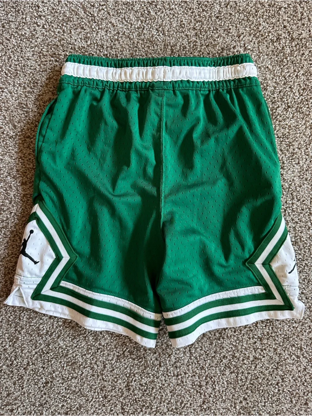 Nike Kids' Dri-FIT Diamond Jordan Basketball Shorts - Youth Medium - Green/White